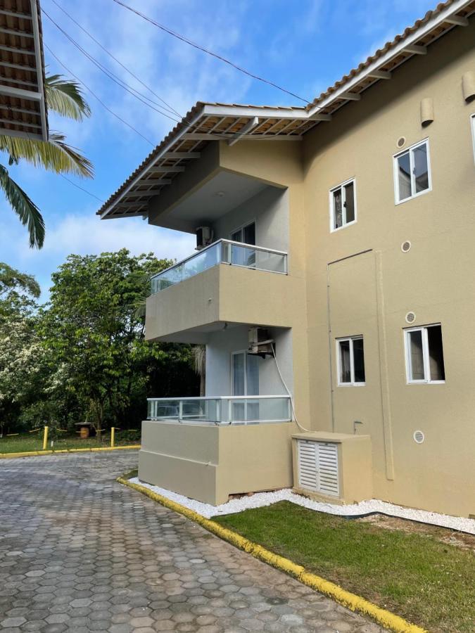 Apto Em Condominio No Centro De Bombinhas, Proximo Da Praia Exteriör bild