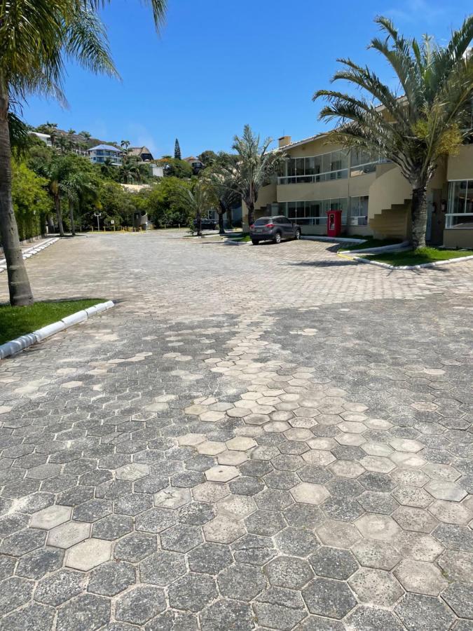 Apto Em Condominio No Centro De Bombinhas, Proximo Da Praia Exteriör bild