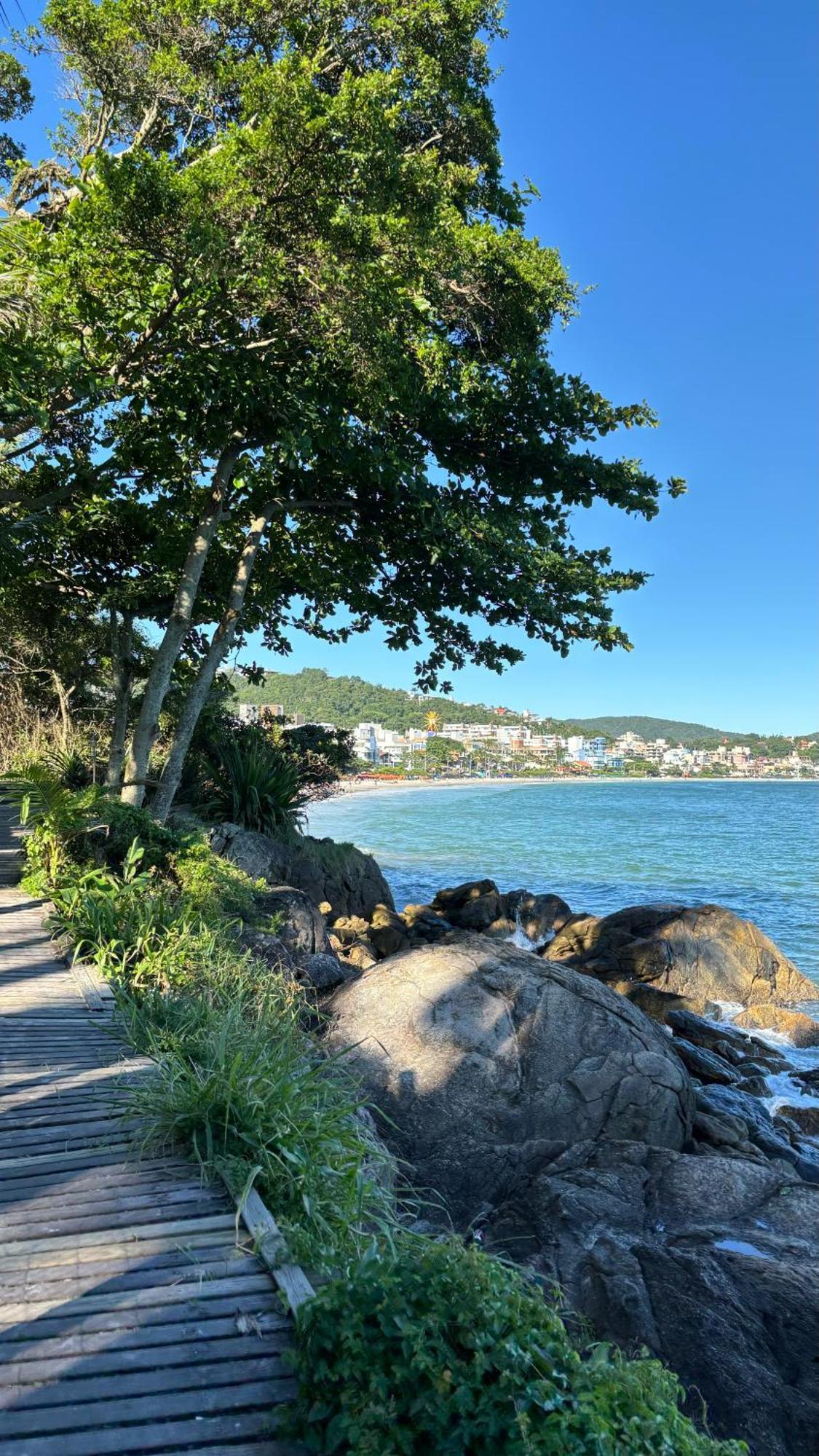 Apto Em Condominio No Centro De Bombinhas, Proximo Da Praia Exteriör bild