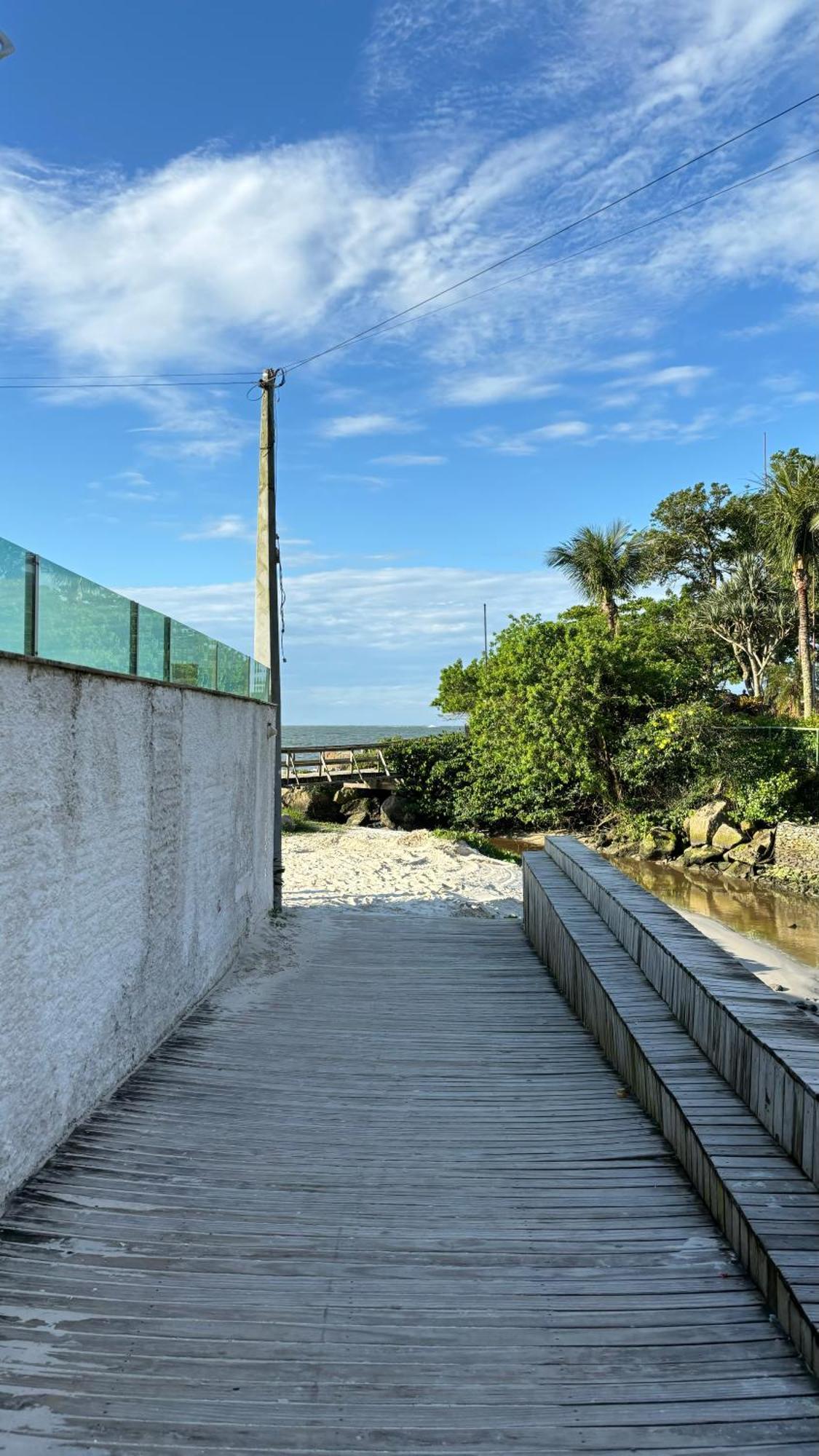 Apto Em Condominio No Centro De Bombinhas, Proximo Da Praia Exteriör bild