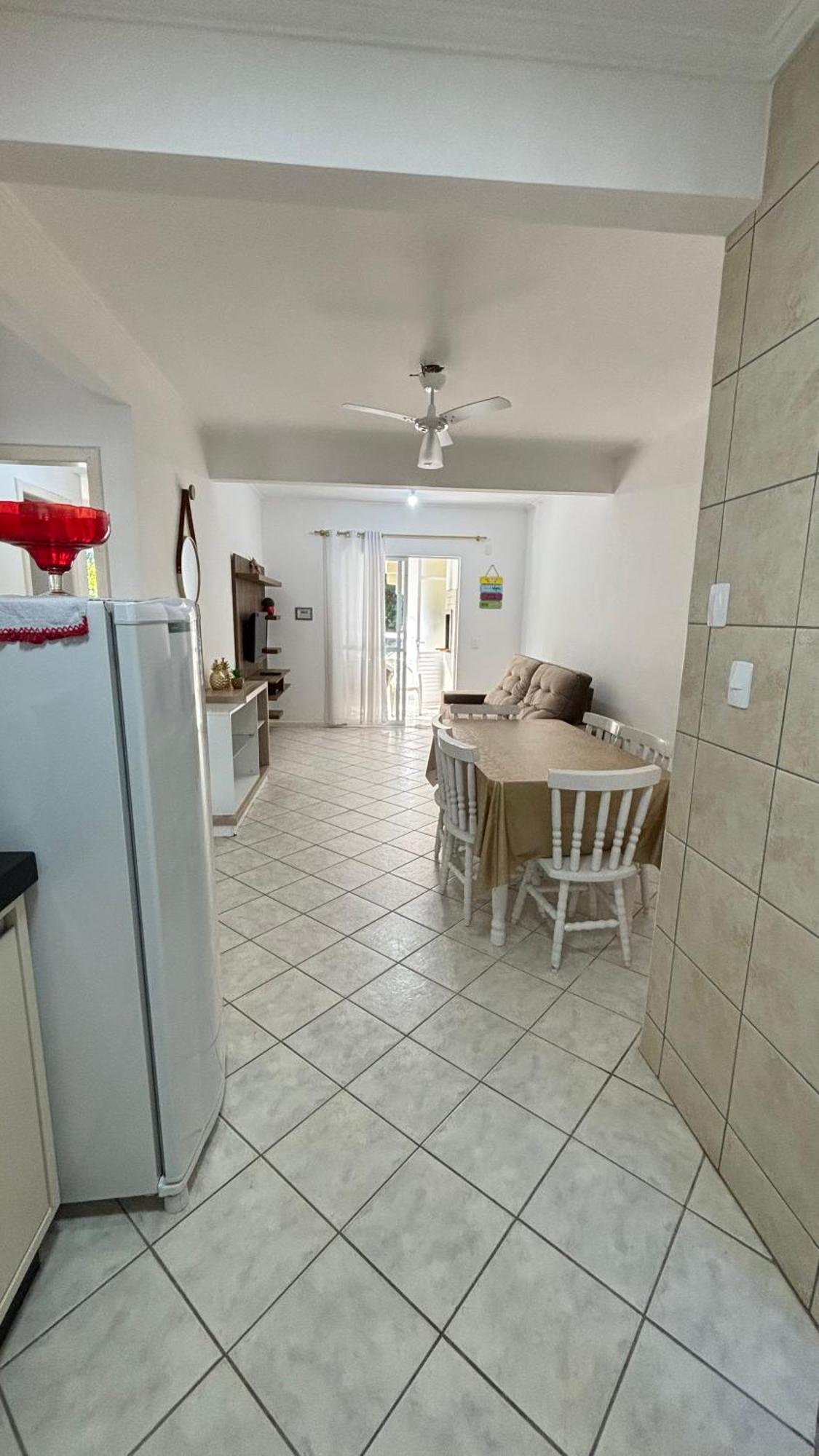Apto Em Condominio No Centro De Bombinhas, Proximo Da Praia Exteriör bild