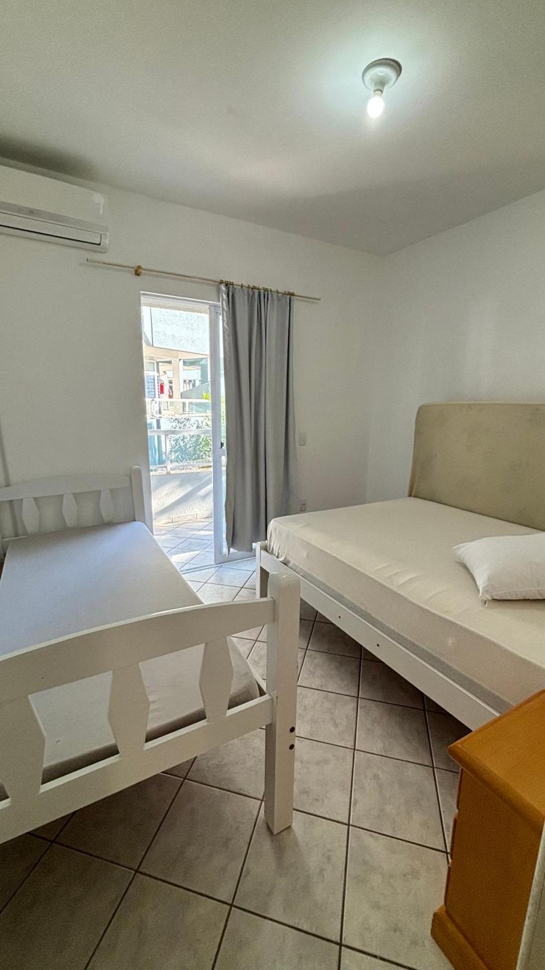 Apto Em Condominio No Centro De Bombinhas, Proximo Da Praia Exteriör bild